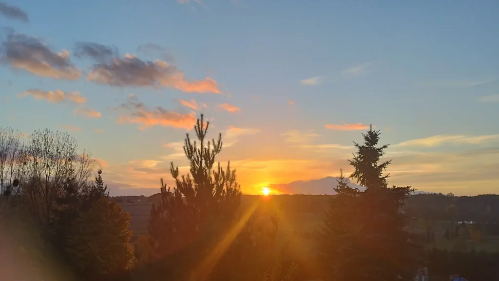 Lawendowy Dom zachód słońca